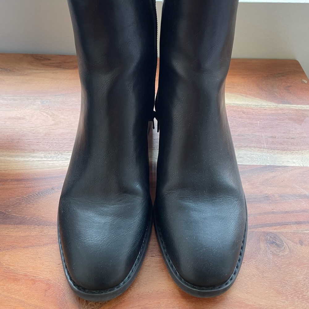 Dolce Vita Chelsea Boots